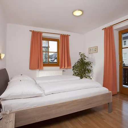 Appartementhaus Erasim شقة