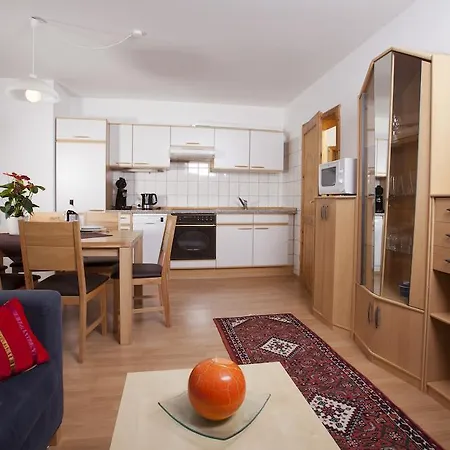 Appartementhaus Erasim * سخلادميخ